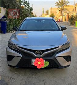 تۆیۆتا کامری